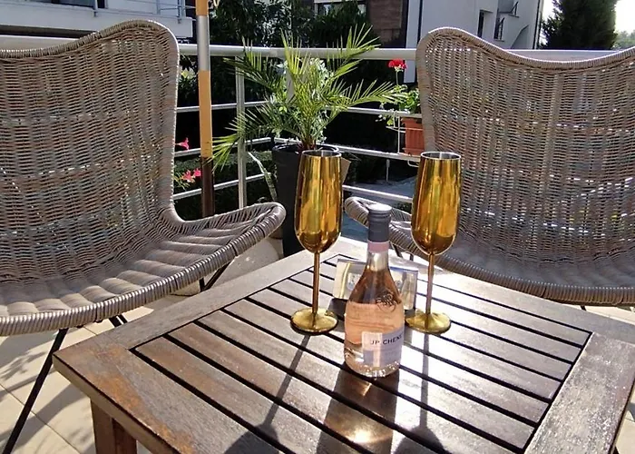 Nlv Seaside Apartman Napospart