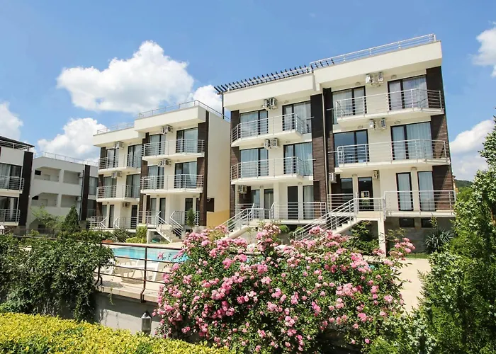 Nlv Seaside Apartman *